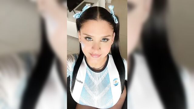 Sister's cosplay in a Lionel Messi uniform