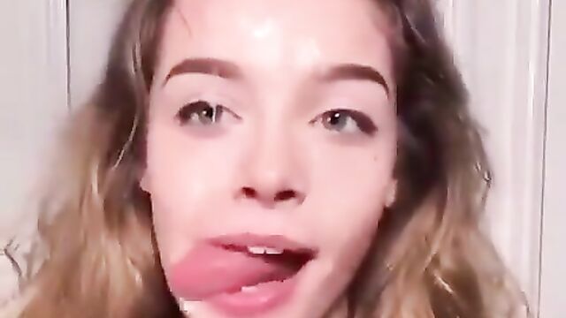 Brother gives some blowjob lessons to his hot sister with a beautiful face - 5 image