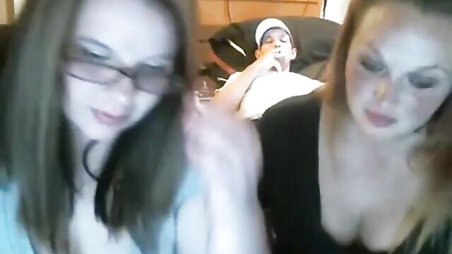 Brother and sisters in homemade real incest on webcam