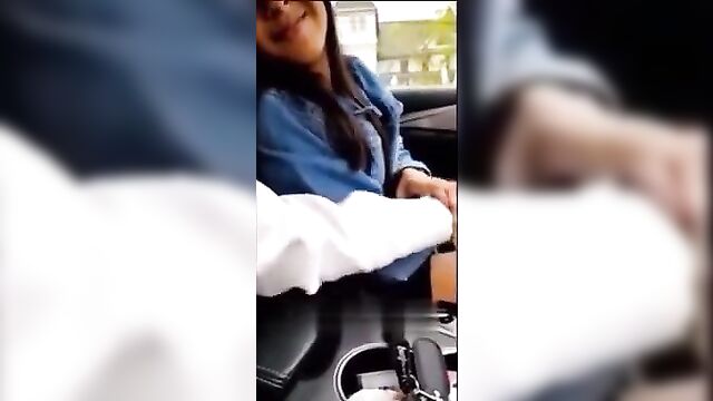 Real dad touches his daughter's pussy with his fingers - 5 image