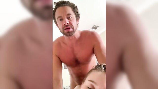 Romantic Father Fucking His Pretty Daughter Homemade - 4 image