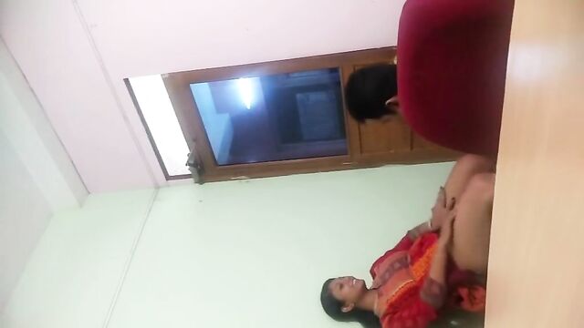 Daddy is checking his daughter's virginity - 3 image