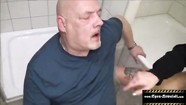 Bitchy daughter lets her father jerk off - 5 image