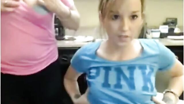 Mother and teen daughter webcam show for money - 4 image