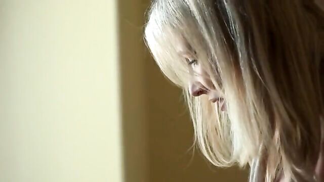 Blonde Mom with Huge Boobs shows perfect Dick Ride in Cowgirl