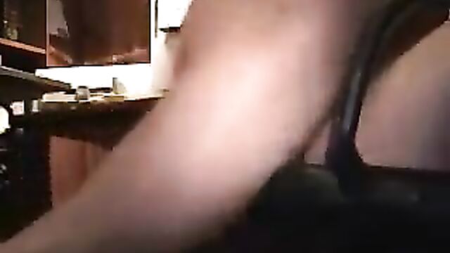 Real dad and daughter enjoy vaginal cumshot and creampie - 3 image