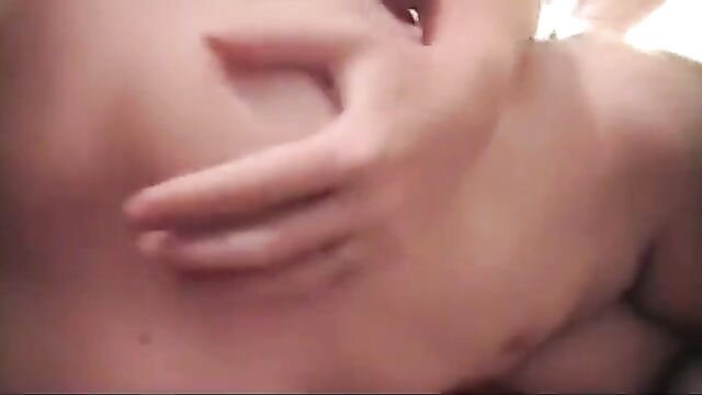 Father finishes on daughters pussy bareback - 4 image